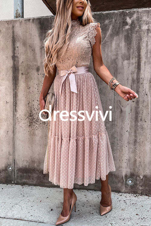 Fashion Style Mockneck Sleeveless Lace Swing Dress